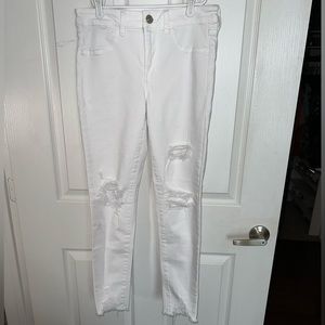 American Eagle Women’s White Jeans